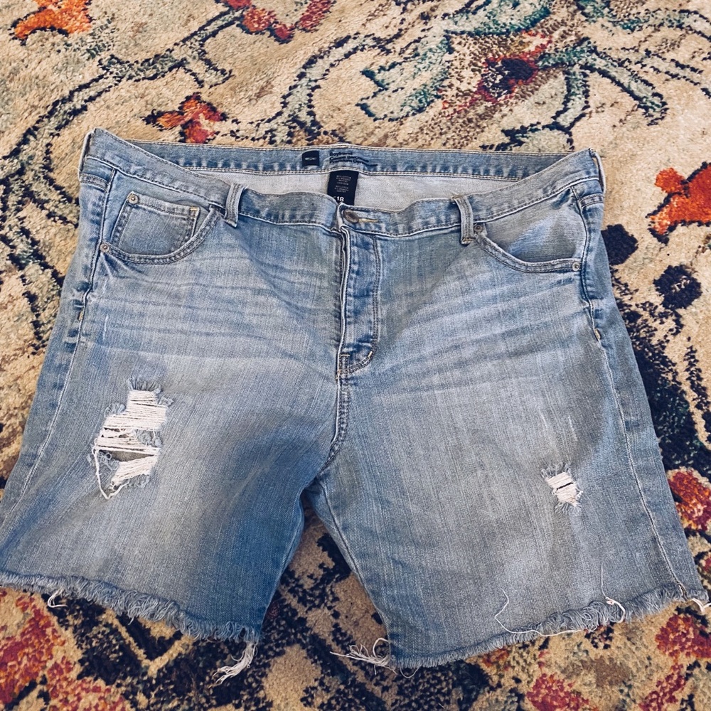 Mossimo distressed denim shorts